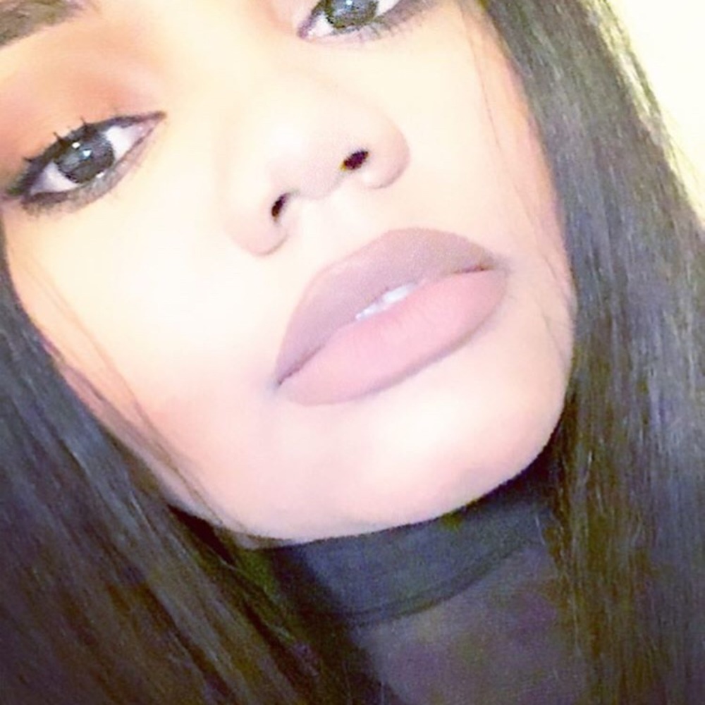 Meet your Posher, Ania